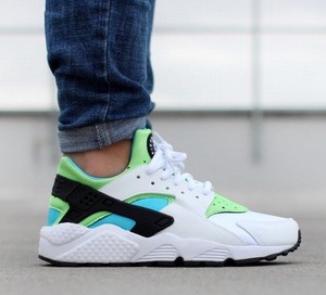 nike air huarache womens price