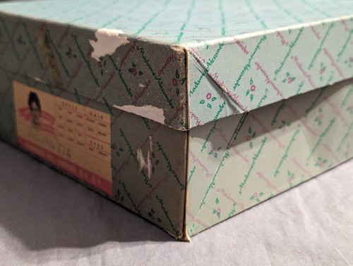 Madame Alexander "Russian" Doll, #774, Original Box w/o Stand - PRE-OWNED - Picture 12 of 17