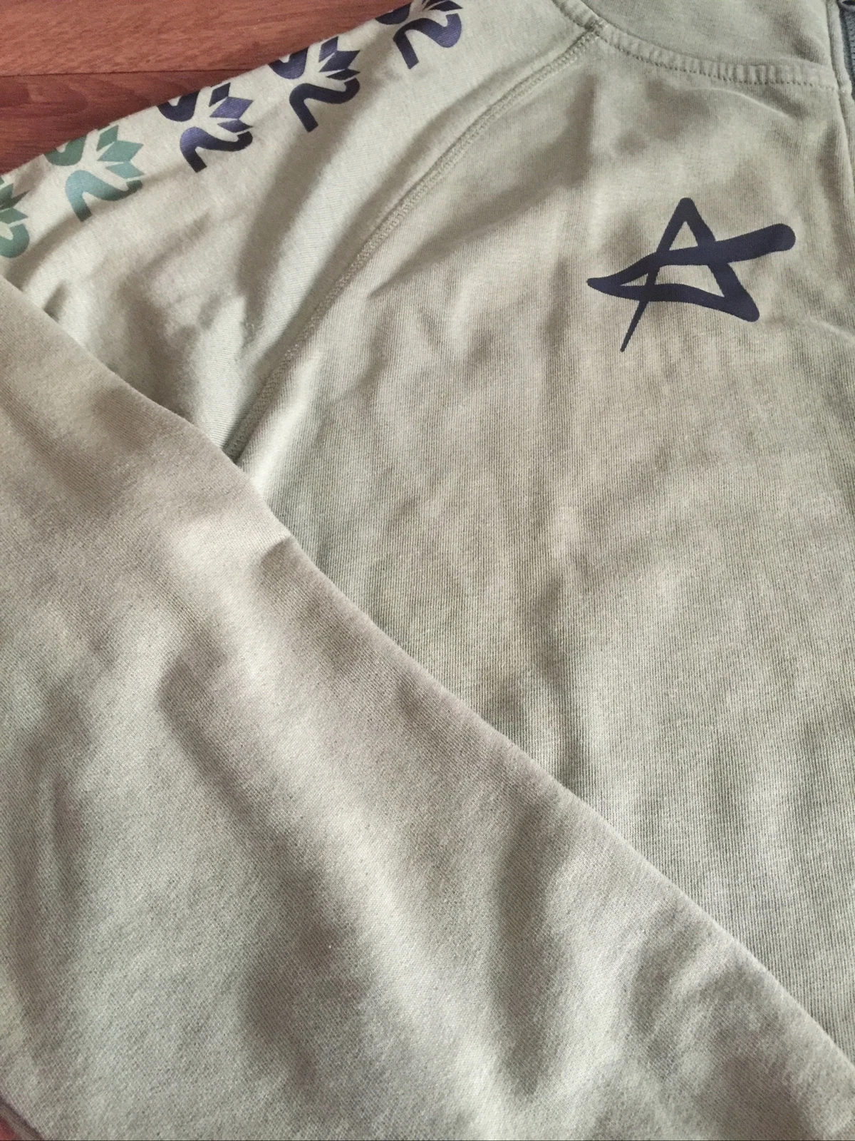 VETEMENTS Maglione con cappuccio da uomo taglia Xlarge