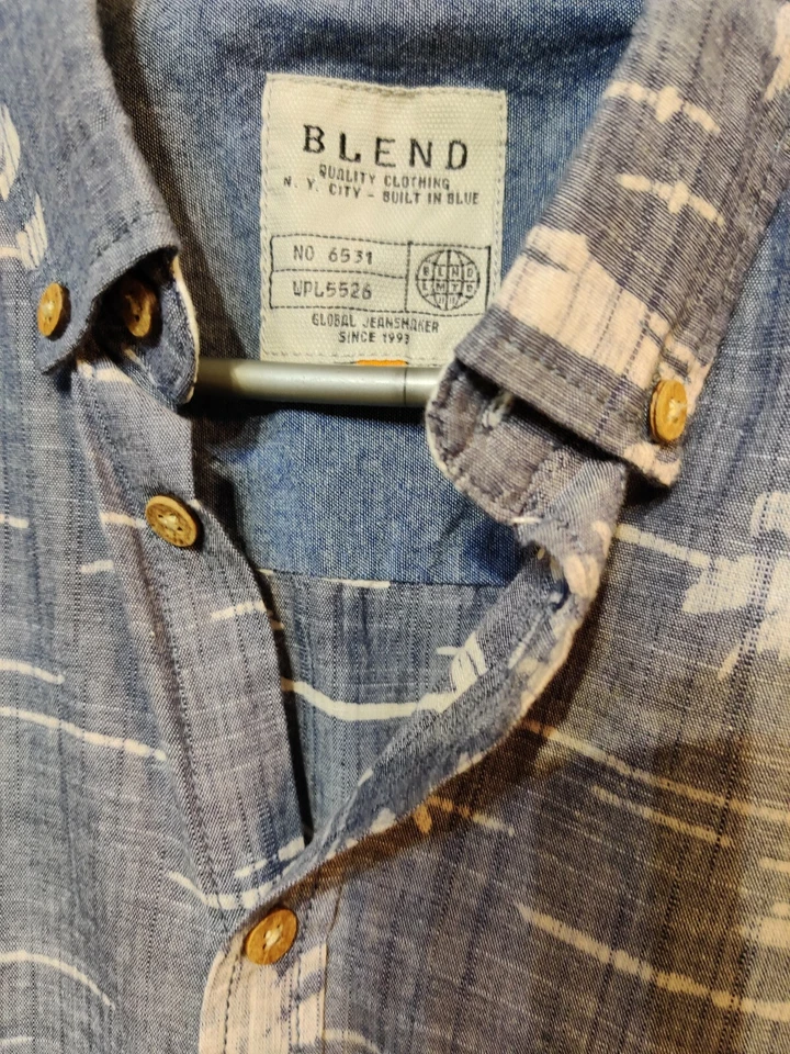 CAMISA MEZCLA ESTAMPADO PALMA TALLA M APROX AZUL CREMA 100% ALGODÓN Foto 2 de 4