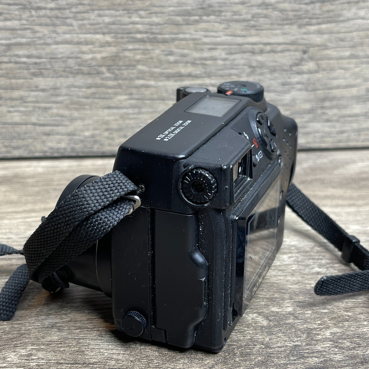 Olympus Camedia C-3040 Zoom Black 1.8
