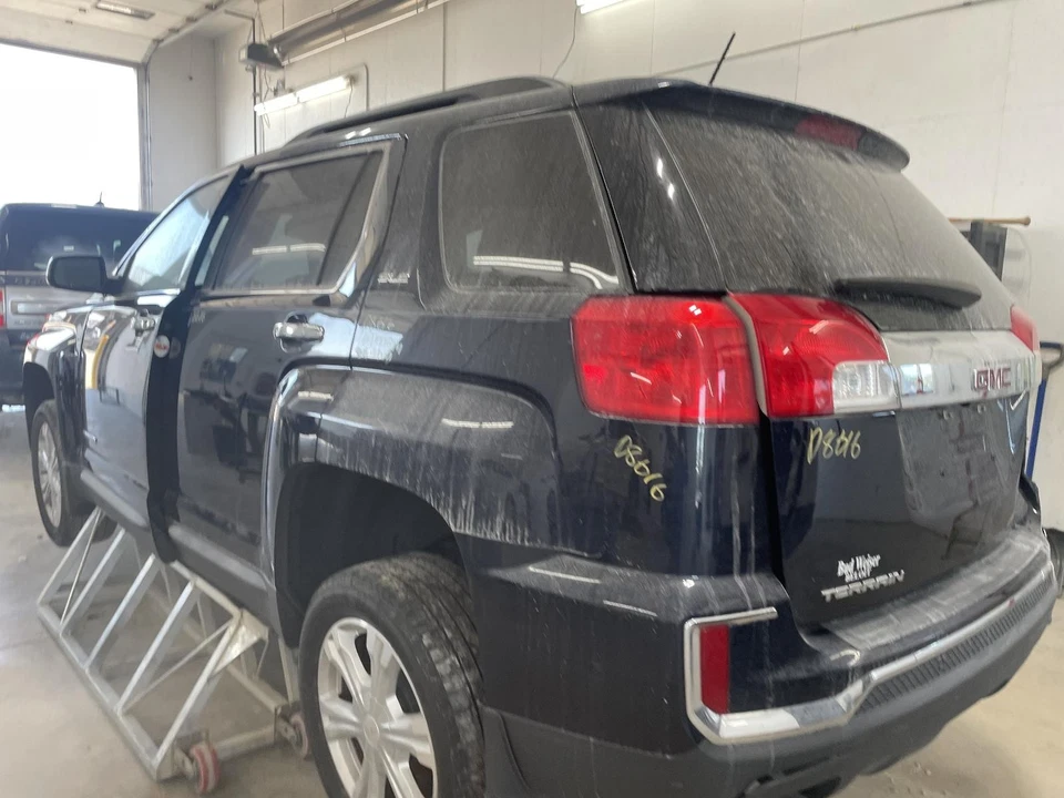 Conjunto de bomba y motor ABS usado se adapta a: 2016 montaje Gmc Terrain grado A Foto 2 de 4