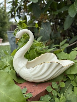 vintage Lenox cream porcelain swan trinket dish with 24kt gold trim