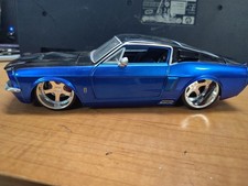 Jada Bigtime Muscle Ford Mustang Shelby GT-500KR 1 24 scale diecast replica