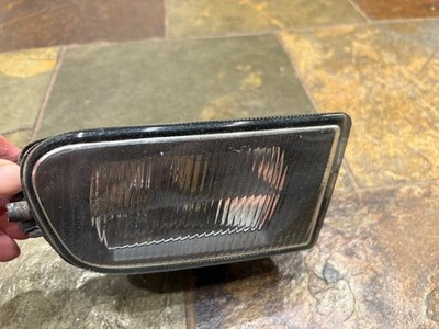 1997-2003 BMW E39 ZKW Right Passenger Side Foglight Fog Light Broken Tab