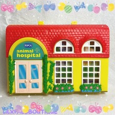 1996 RSPCA Animal hospital playset vintage toy
