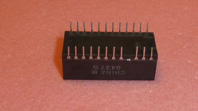 NEW 2PCS VALOR PM7102 Ethernet DC-DC CONVERTER Input 5V To Output 9V 24-PIN - Image 4 of 4