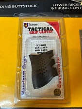 Pachmayr Tactical Grip Glove for Glock 17, 20, 21, 22, 31, 34, 35, 37