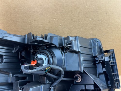 2022 2023 2024 Nissan Frontier Headlight Left Driver Side Halogen OEM - Picture 6 of 14