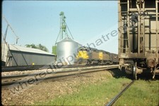 Original Dia CNW Chicago & NorthWestern 6807 EMD SD40-2 5-3-74 Tama IA (1 (KE)
