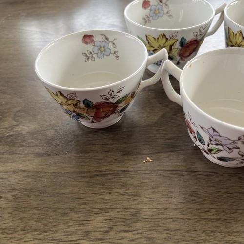 Vintage Tea Cups - Picture 7 of 8