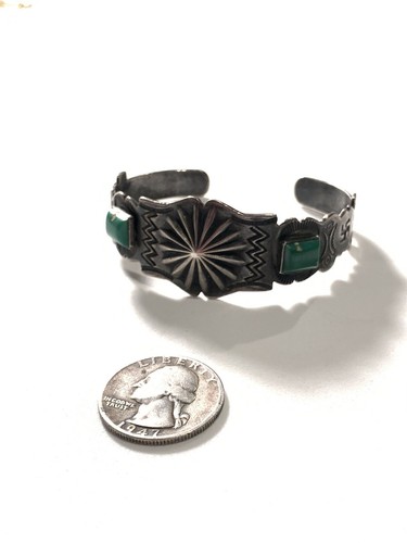 Vintage Fred Harvey Era Sterling Silver Green Turquoise Whirling Log Cuff - Picture 8 of 9