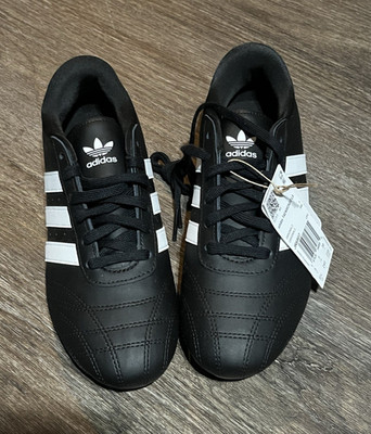 adidas Originals Taekwondo LA Black/White Low Top Lace-Up Sneakers JR6807