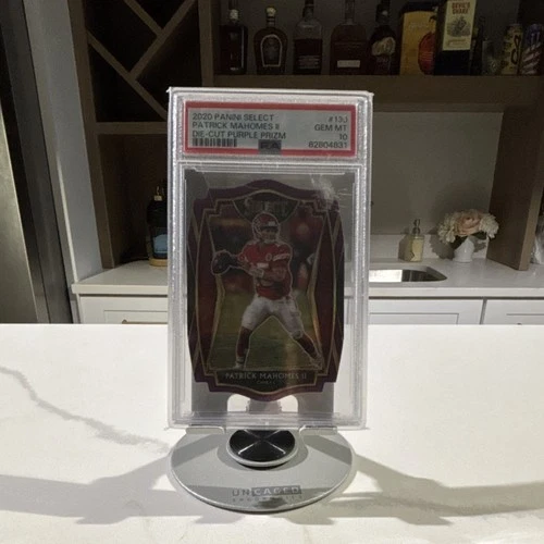 2020 Panini Select Patrick Mahomes II #130 Purple Prizm Die-Cut PSA 10