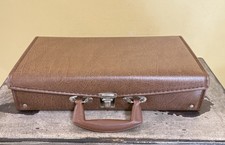 SERVICE MFG CO VINYL 24 CASSETTE TAPE STORAGE CASE Brown Vintage