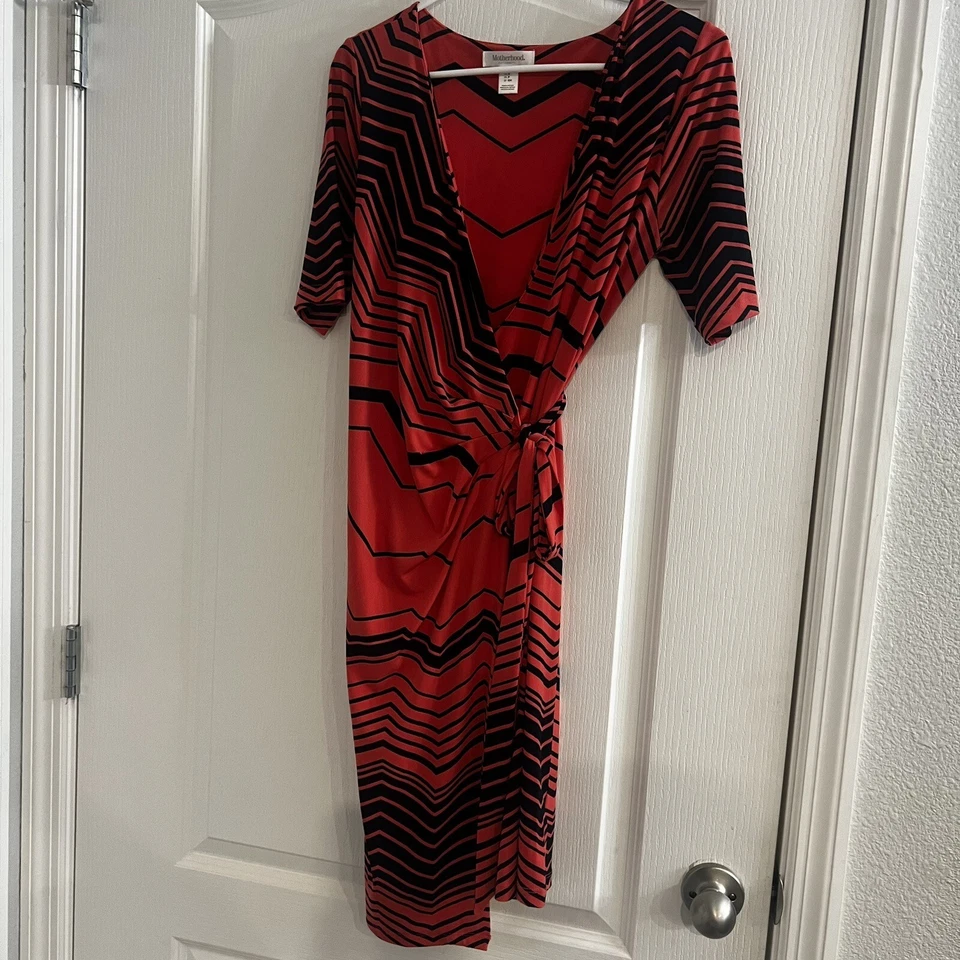 Motherhood Waist Tie Surplise Maternity Dress Coral/navy Size Small - Image 2 of 4