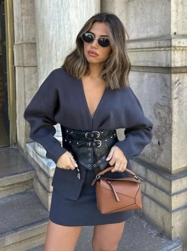 ZARA CINTURÓN CORSÉ CUERO TACHONADO NEGRO UK30 US30 EUR 80 REF 1736/238 Foto 2 de 4