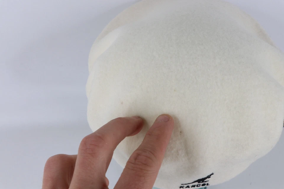 Новая из старых запасов винтажная шерстяная кепка 90-х Streetwear Kangol с надписью Cabbie Newsboy белая размер S/M - Изображение 3 из 4