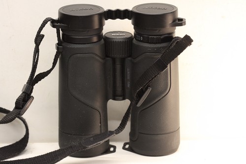 Nikon 10x42 Prostaff p7 Waterproof Binocular bright&clear - Picture 3 of 7