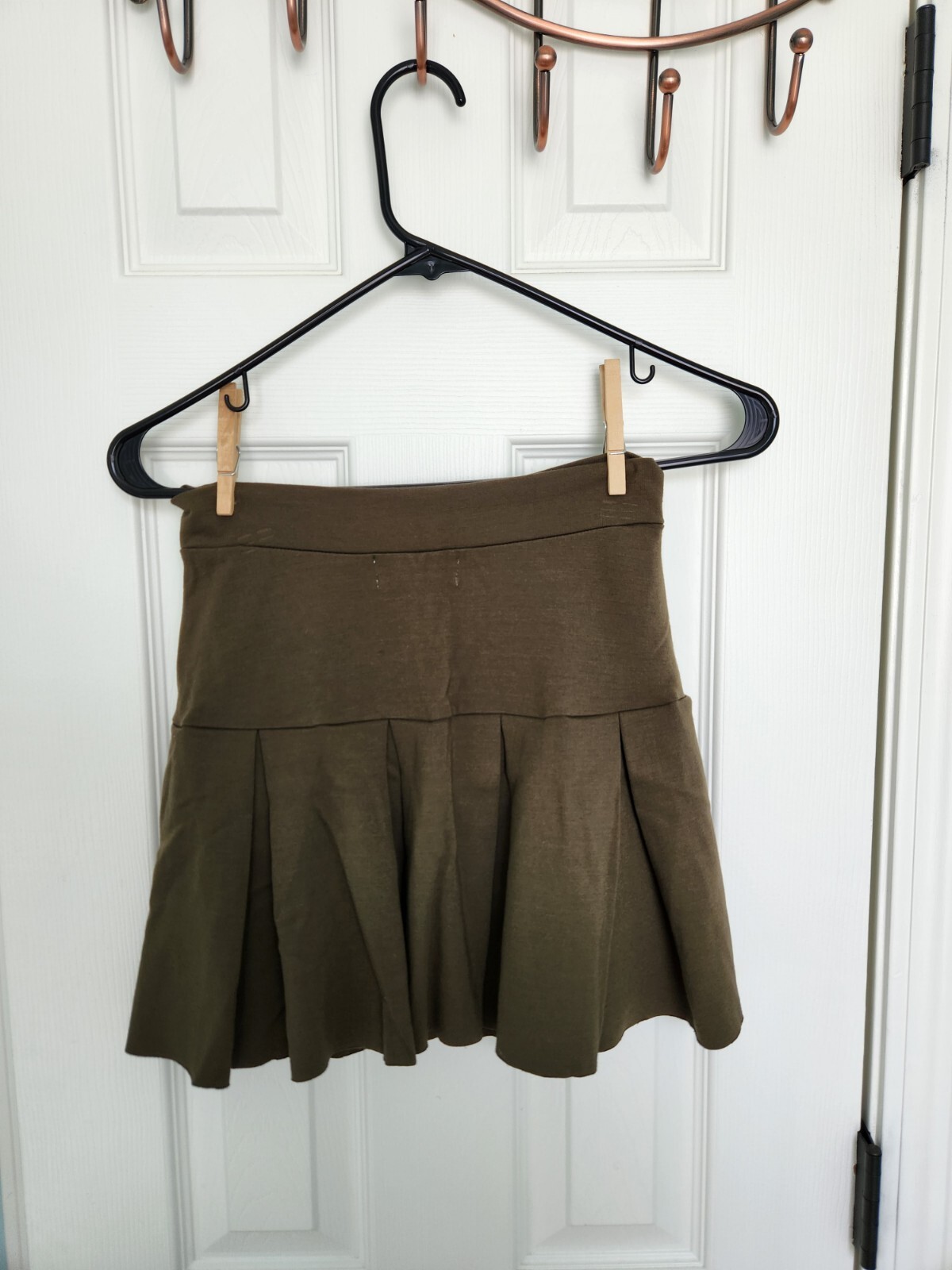 Urban Outfitters Pleated Mini Skirt, Size Small Gem