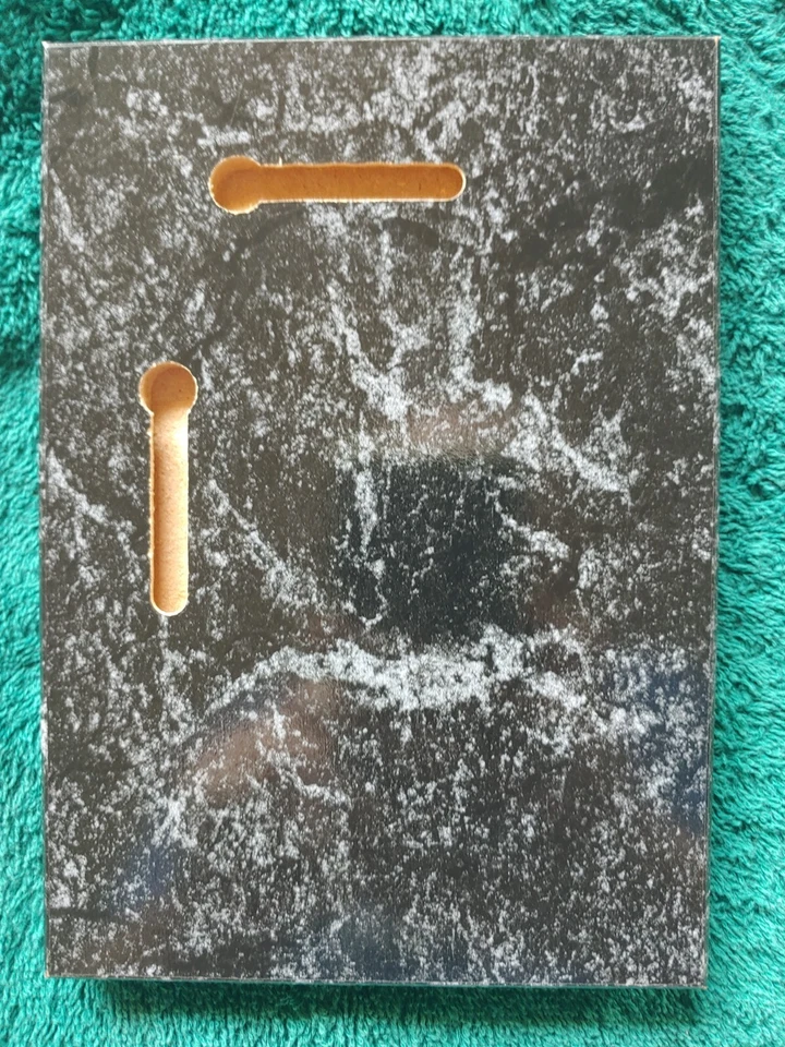 ALEX RODRIGUEZ, NEW YORK YANKEES 7"x5" DISPLAY PLAQUE INCLUDING 2005 TOPPS #1 - Image 2 of 2