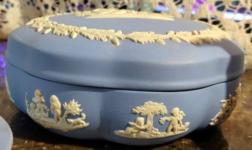 VTG Wedgwood Blue Jasperware Trinket Box Perfume Bottle Ashtray MADE IN ENGLAND - Picture 3 of 9
