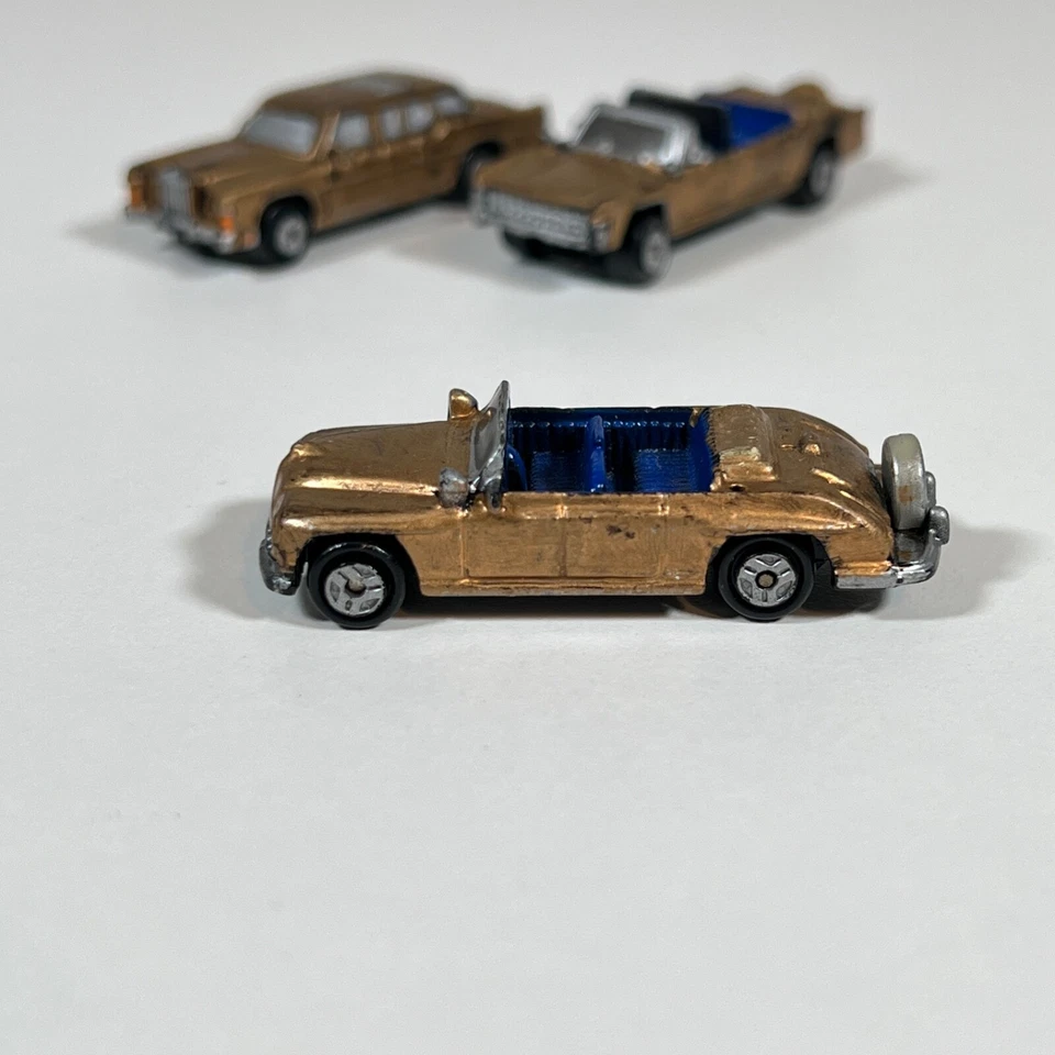 Lot of 3 Handpainted Gold Micro Machines Lincoln Limo Galoob 1989 Presidential - Image 4 of 4