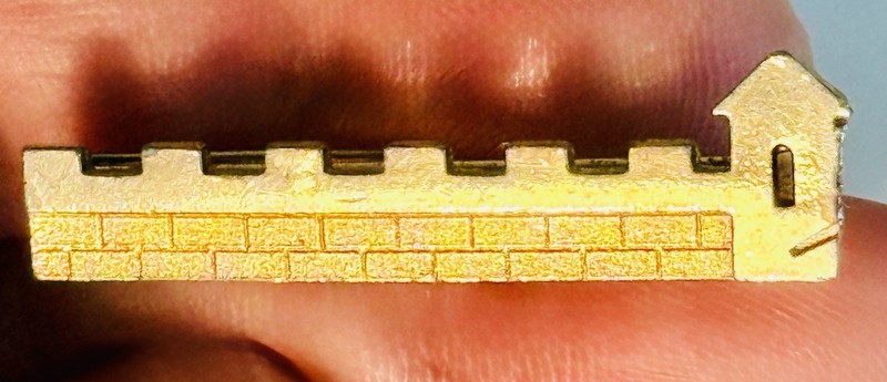 Vintage Kreisler USA Castle Fortress Wall Architecture Tie Bar Clip Gold Menorah