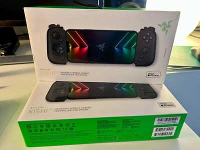 Razer Kishi V2  für iPhone Mobile Gaming Controller Lightning Schwarz Neu OVP