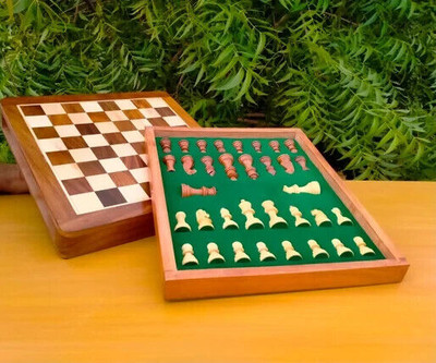 Royal Handmade Magnetic Travel Pocket Chess Set 7''x7''Folding Game Board Portable