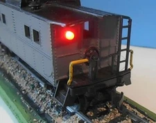 End Of Train Device HO Scale with Flashing Red LED Kit
