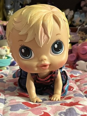 READ Hasbro 2010 Baby Alive Crib Life Doll Sydney Cutie Rare with skirt & shirt 