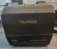 VTG Polaroid Sun 660 Autofocus Instant Camera  2 Packs 600 Film UNTESTED AS IS