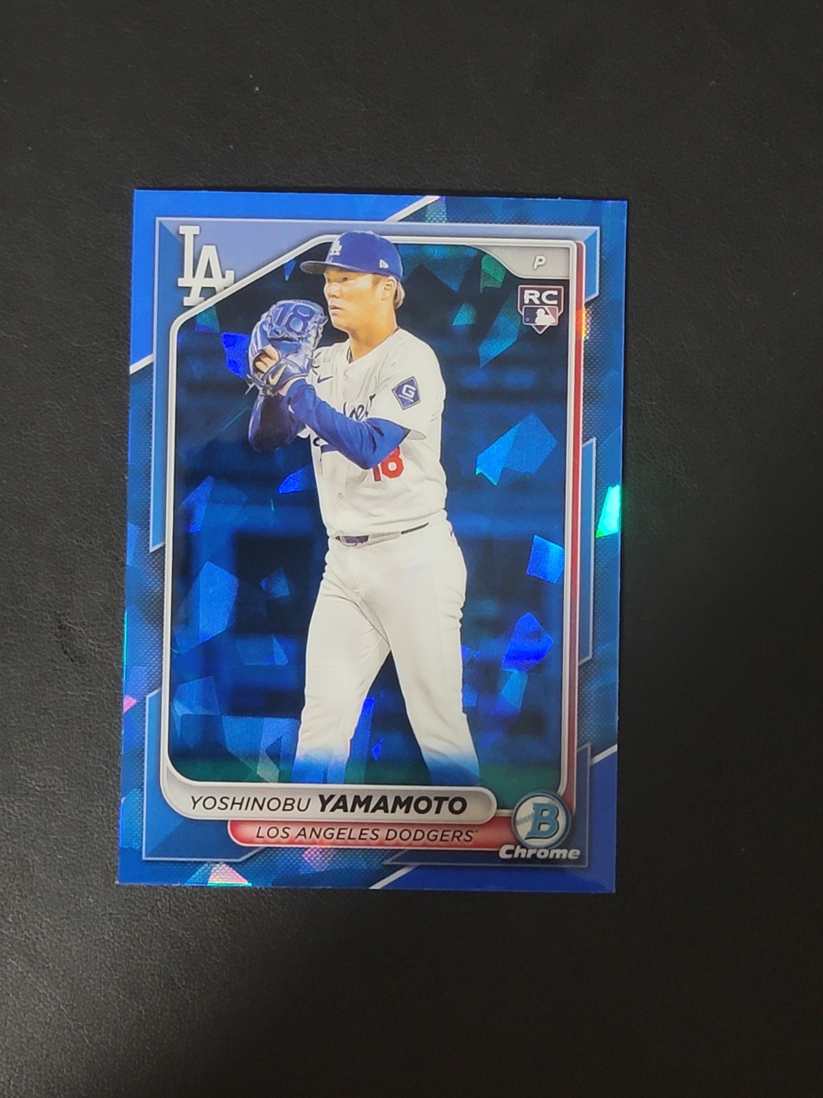 2024 Bowman Chrome Sapphire Yoshinobu Yamamoto RC #73 Los Angeles Dodgers