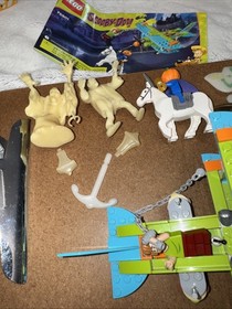LEGO Scooby-Doo: Mystery Plane Adventures (75901) Plus Extra Figures