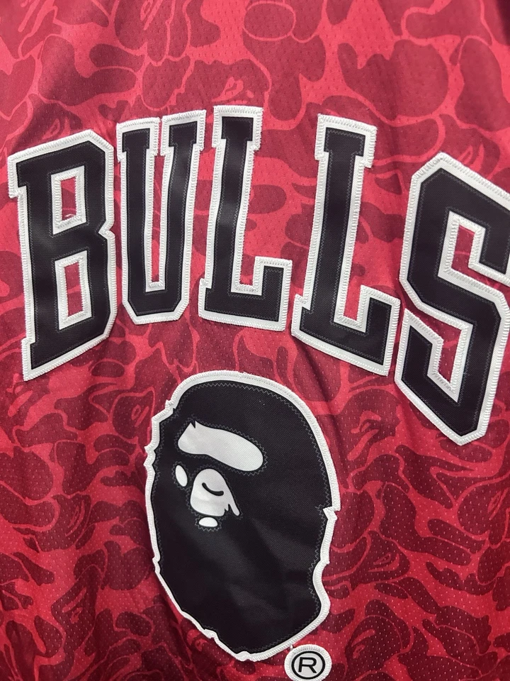 Camiseta Bape x Mitchell & Ness NBA Chicago Bulls Michael Jordan #23 - Talla L Nueva sin Etiquetas Foto 3 de 4
