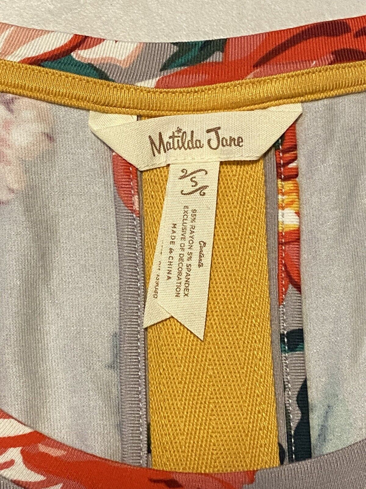 Matilda Jane Dreamer Gray Floral Dress - Size Sma… - image 2