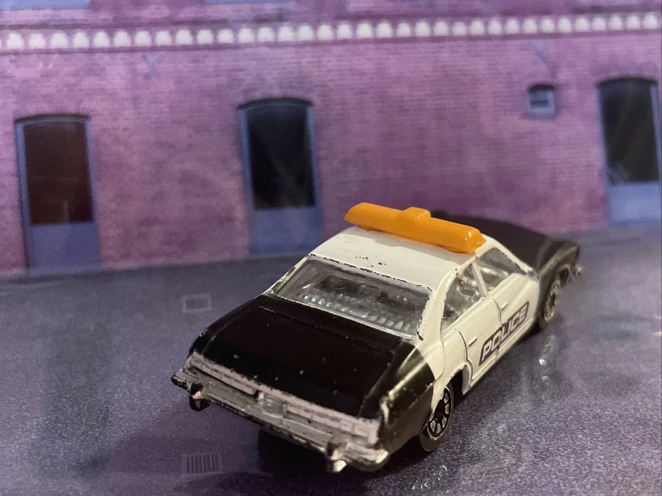 Corgi Buick Regal Police Car Orange Lights Silver Interior Rare ! - Image 3 of 4