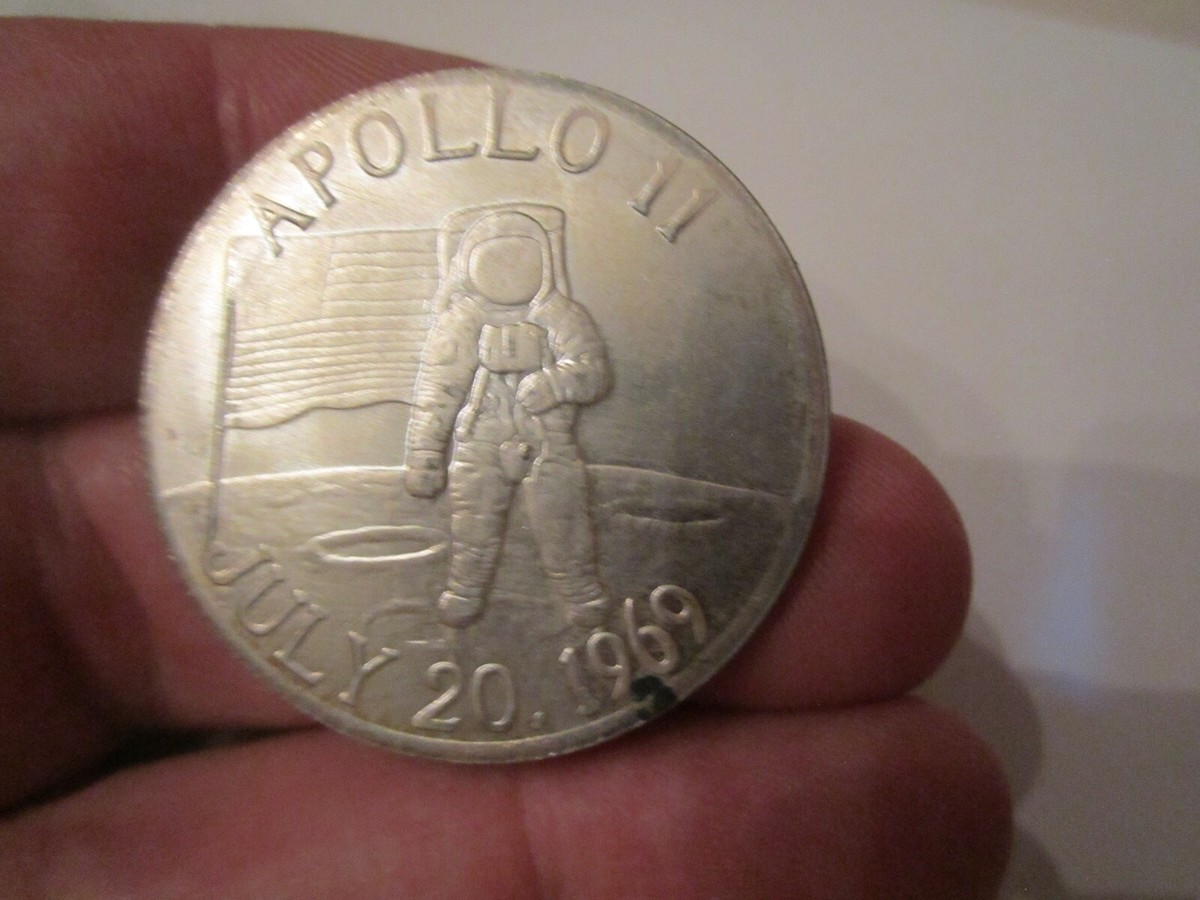 1969 APOLLO II THE EAGLE HAS LANDED MEDALLION COIN - MINT | eBay