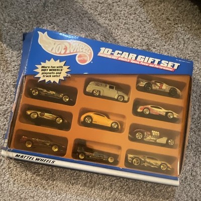 Hot Wheels Mattel 10-Car Diecast Gift Set, Multicolor Vehicle Collection