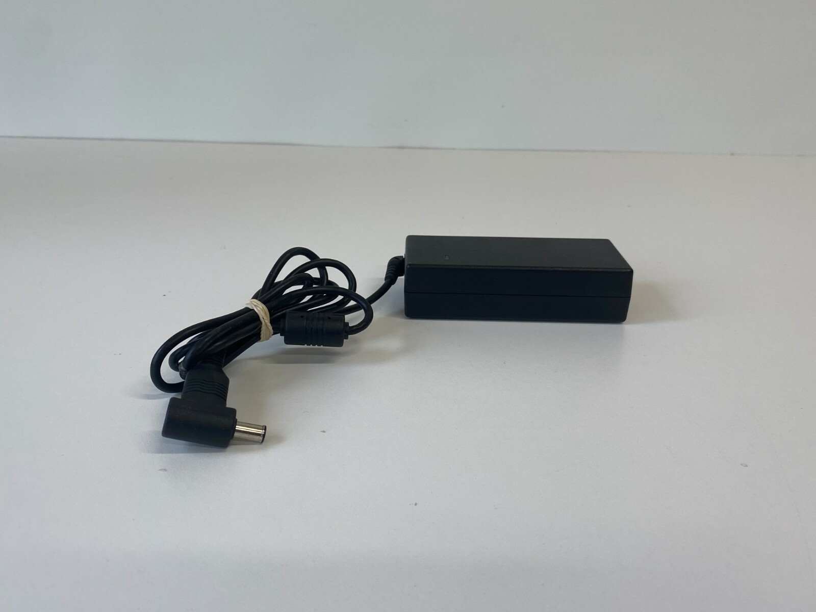 BB5:  HI Capacity Power Products AC Adapter Model AC-B25 