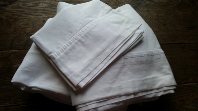 Home Trends.Twin Sheet Set with 1 Pillowcase, 100% Cotton ...