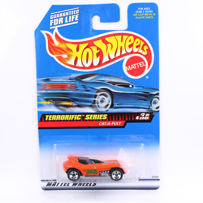 Hot Wheels 1999 - BLUE CARD COLLECTOR - CAT-A-PULT - TERRORIFIC