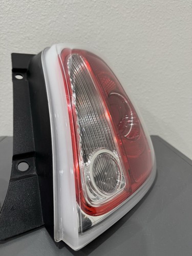 2013-2019 Fiat 500 Right (passenger) Side Tail Light Tail LampOEM Used - Picture 8 of 9