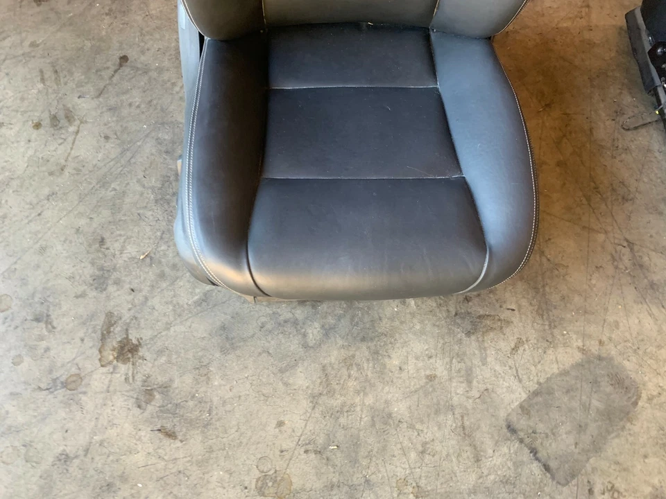 BMW 2011-2016 F10 STITCHED LEATHER SEATS NEGRO COSTURA EXCLUSIVA (LZLZ) SET OEM 37K Foto 3 de 4