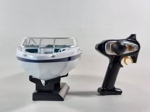 High-Speed 1:25 Scale RC Boat - Remote Control Boat, 35km/h - Toys for Boys - Picture 17 of 23