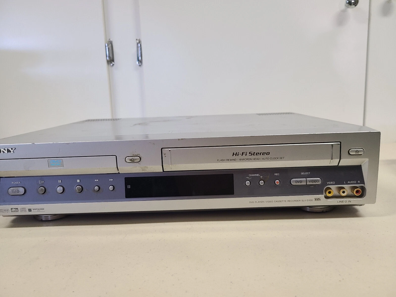 Sony SLV-D100 DVD/VCR Combo Player UNTESTED NO REMOTE