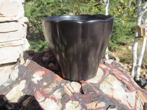 Red Wing Vase 1610 Black Pottery  4" Tall 4.5" Wide at Top Vintage Stoneware