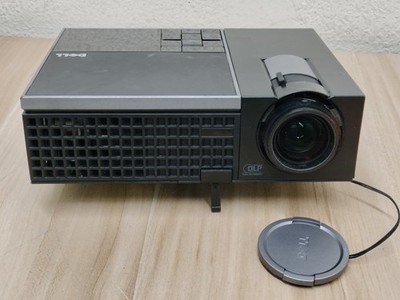DELL M210X DLP Projector *OPERATING HOURS 520 HOUR*
