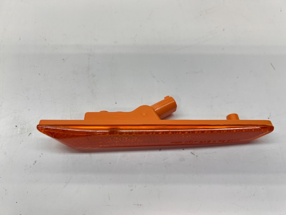 LAMBORGHINI AVENTADOR FRONT RIGHT RH SIDE MARKER LIGHT OEM